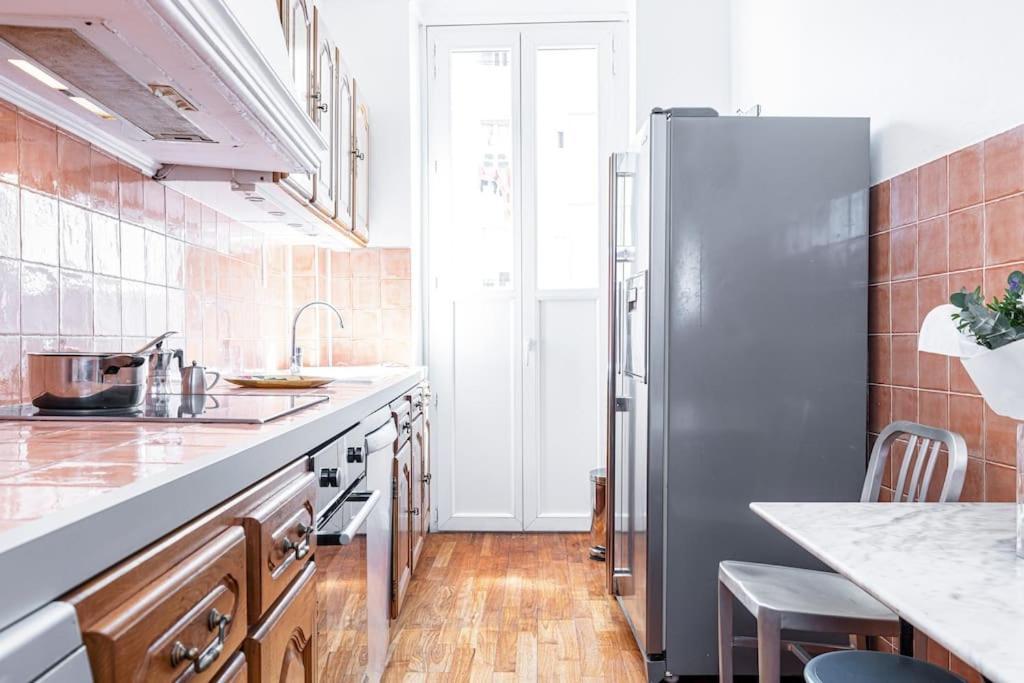 Risso - Comfortable 3 Bedrooms With Balcony Nice Eksteriør billede