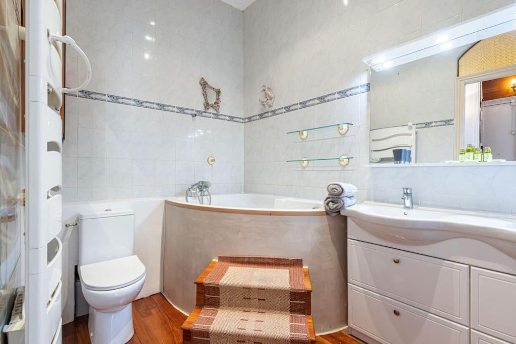 Risso - Comfortable 3 Bedrooms With Balcony Nice Eksteriør billede
